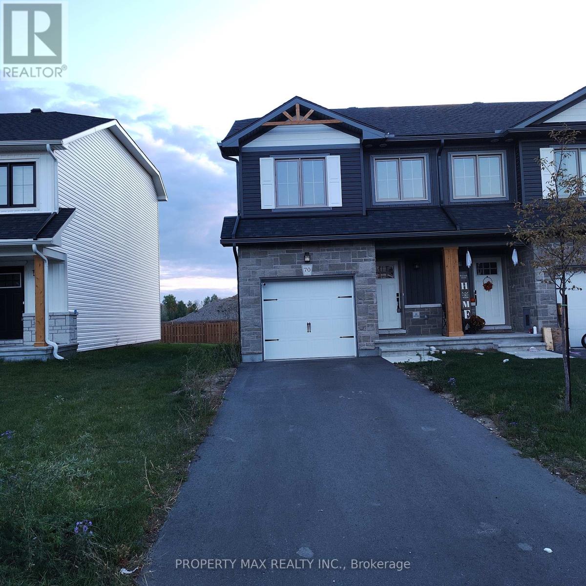 70 Staples Boulevard, Smiths Falls, Ontario  K7A 0A5 - Photo 3 - X12465208