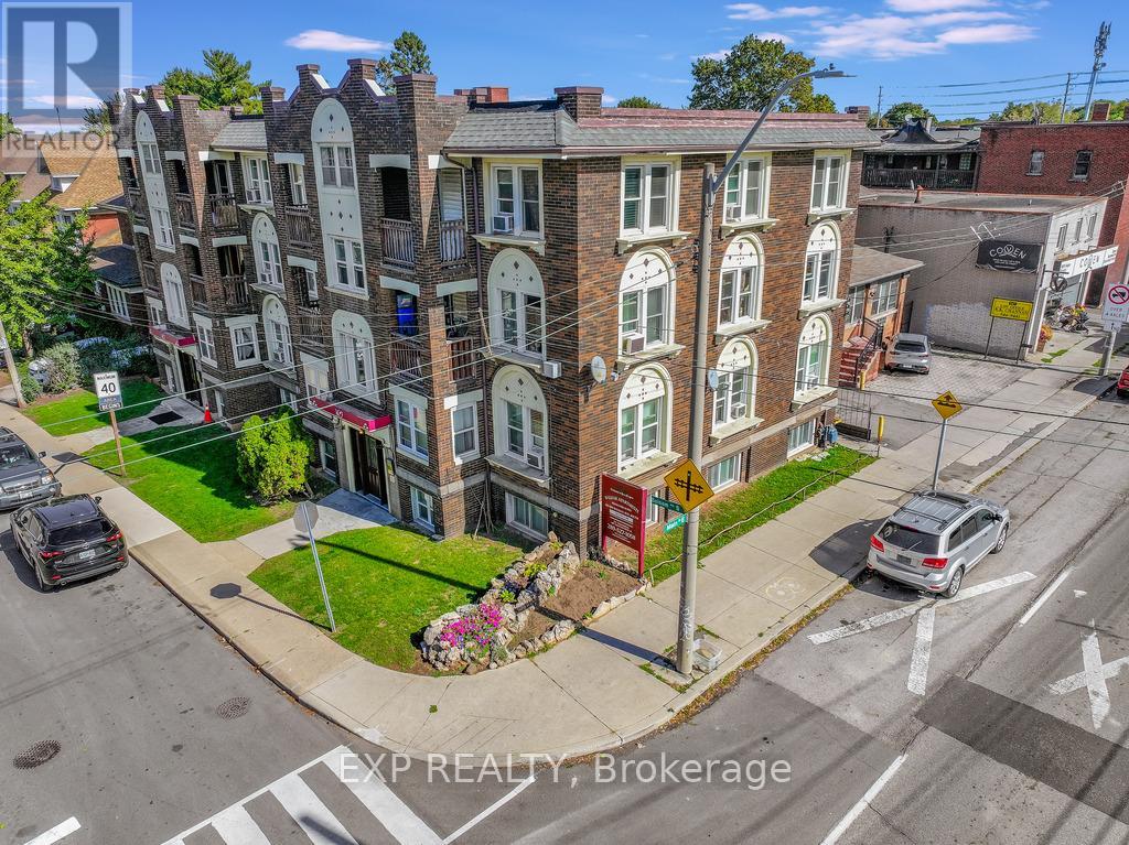 109 BALSAM AVENUE S, Hamilton, Ontario