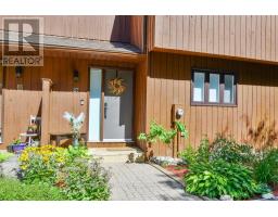 87 SOUTHBANK DRIVE, Bracebridge, Ontario