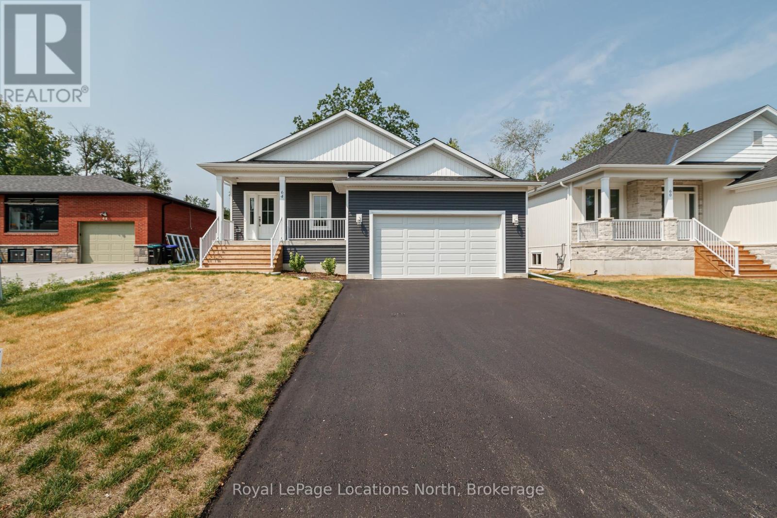 64 52nd Street S, Wasaga Beach, Ontario  L9Z 1W8 - Photo 3 - S12465530