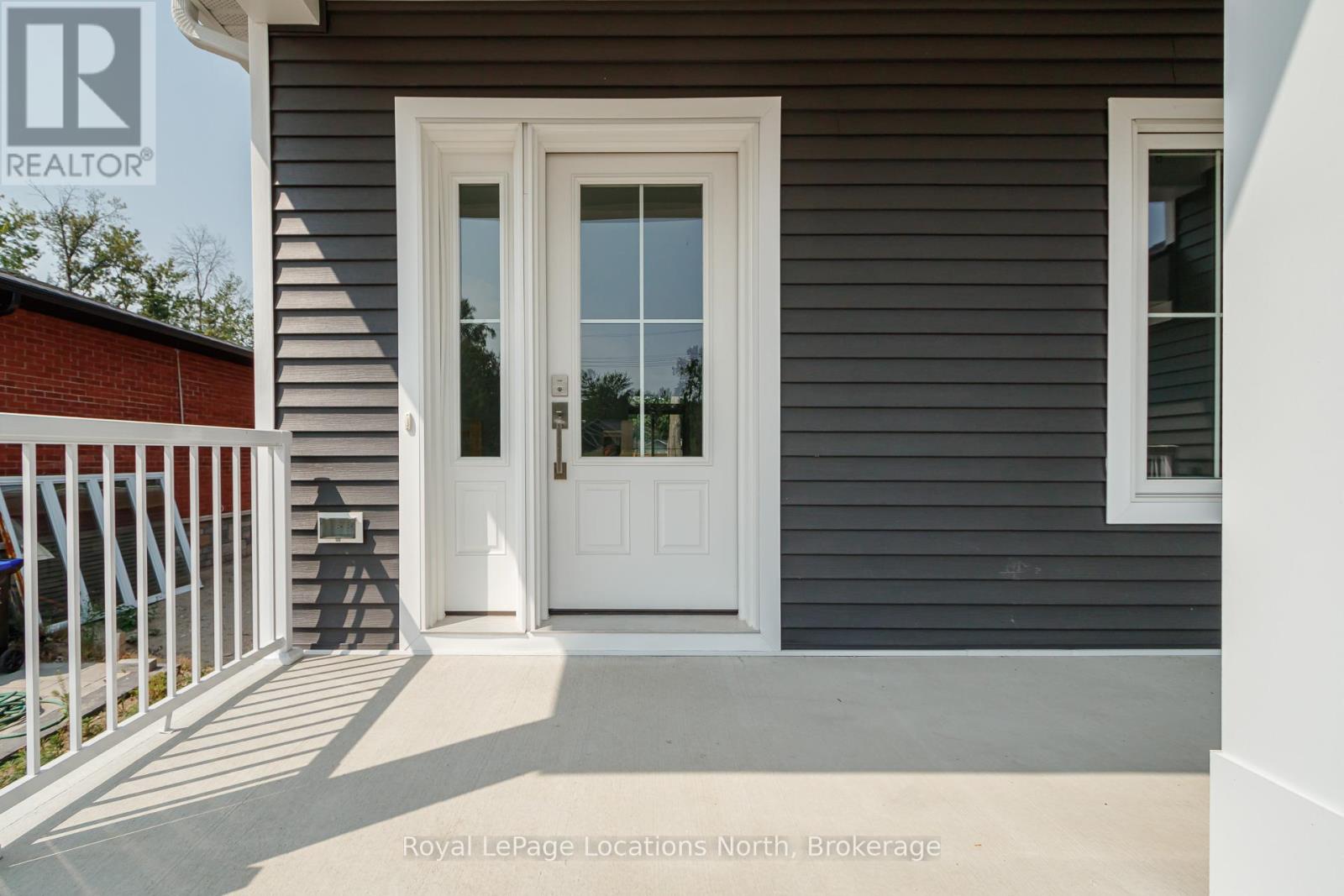 64 52nd Street S, Wasaga Beach, Ontario  L9Z 1W8 - Photo 9 - S12465530