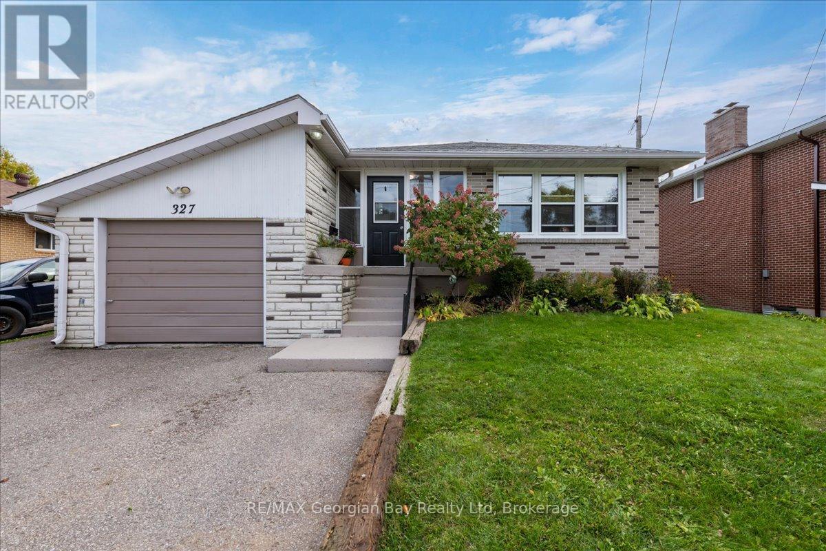 327 SCOTT STREET, Midland, Ontario