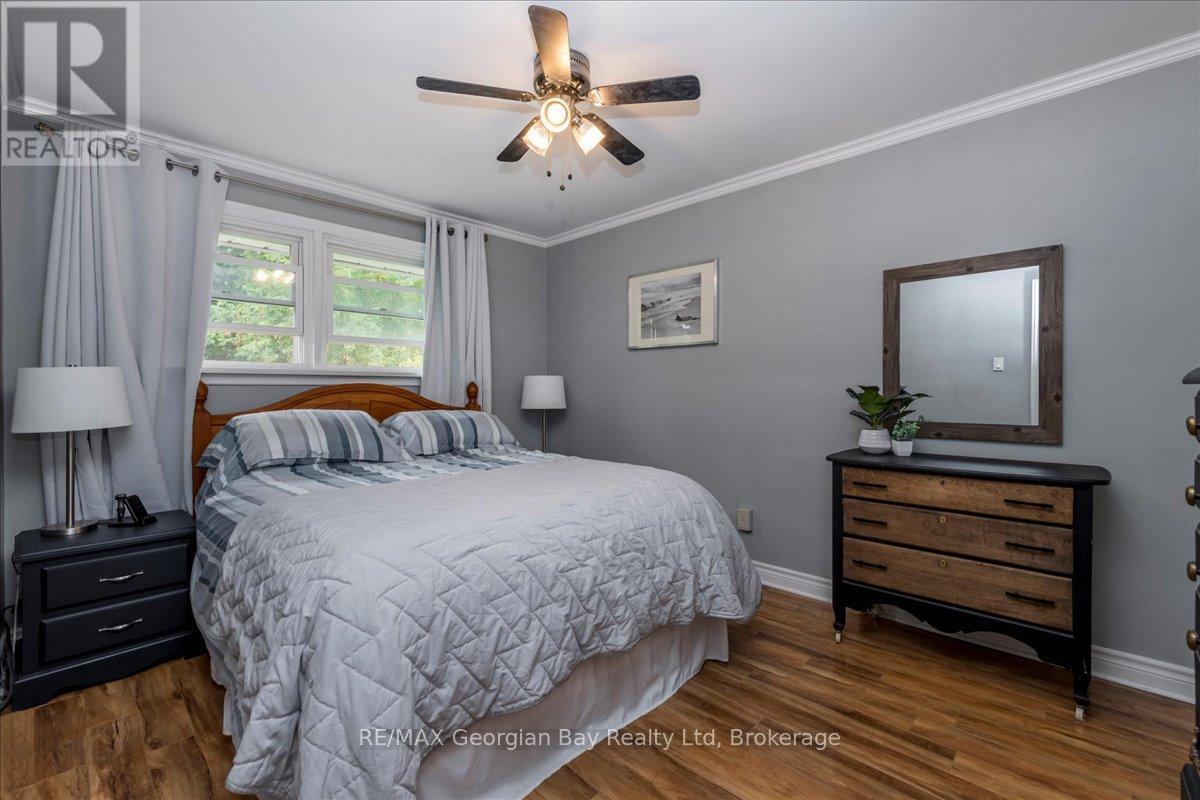 327 Scott Street, Midland, Ontario  L4R 2M9 - Photo 12 - S12465578