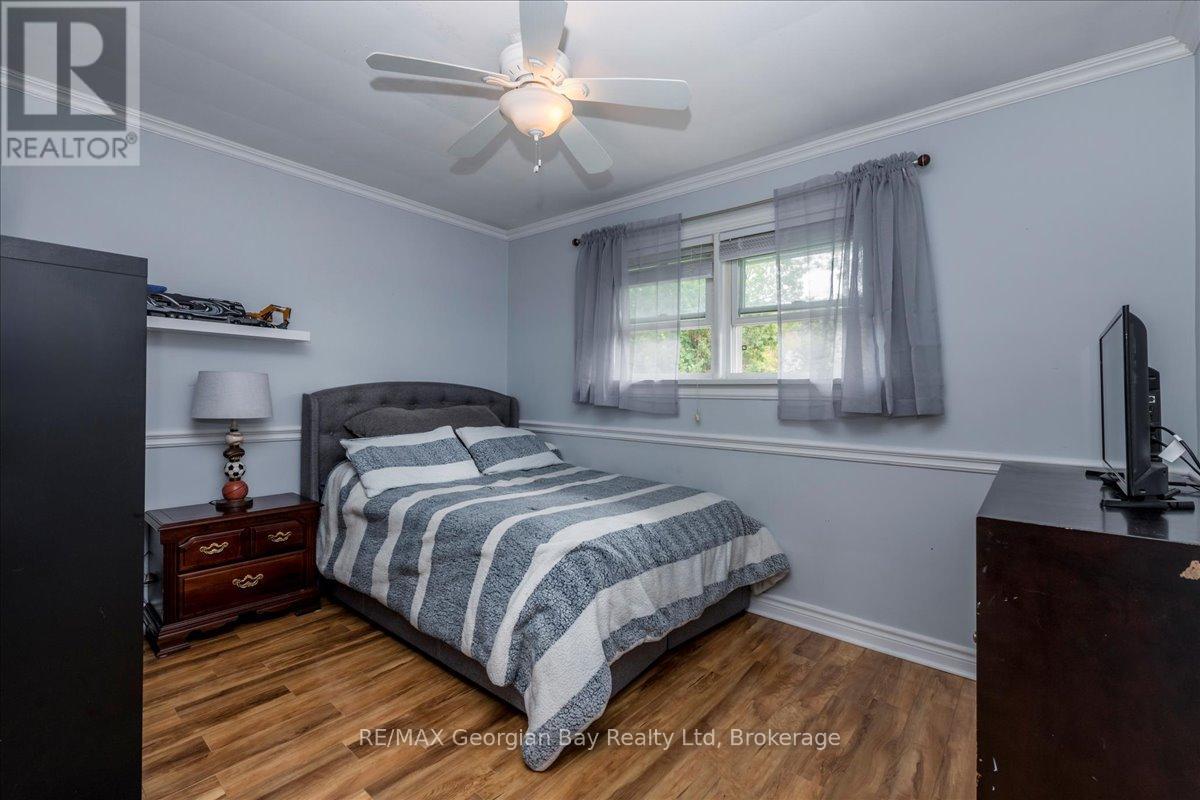 327 Scott Street, Midland, Ontario  L4R 2M9 - Photo 13 - S12465578