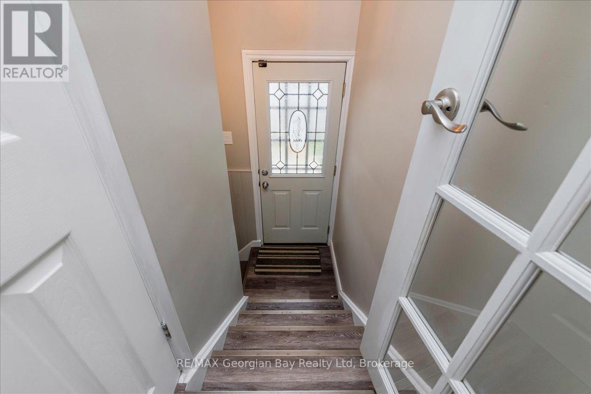 327 Scott Street, Midland, Ontario  L4R 2M9 - Photo 17 - S12465578