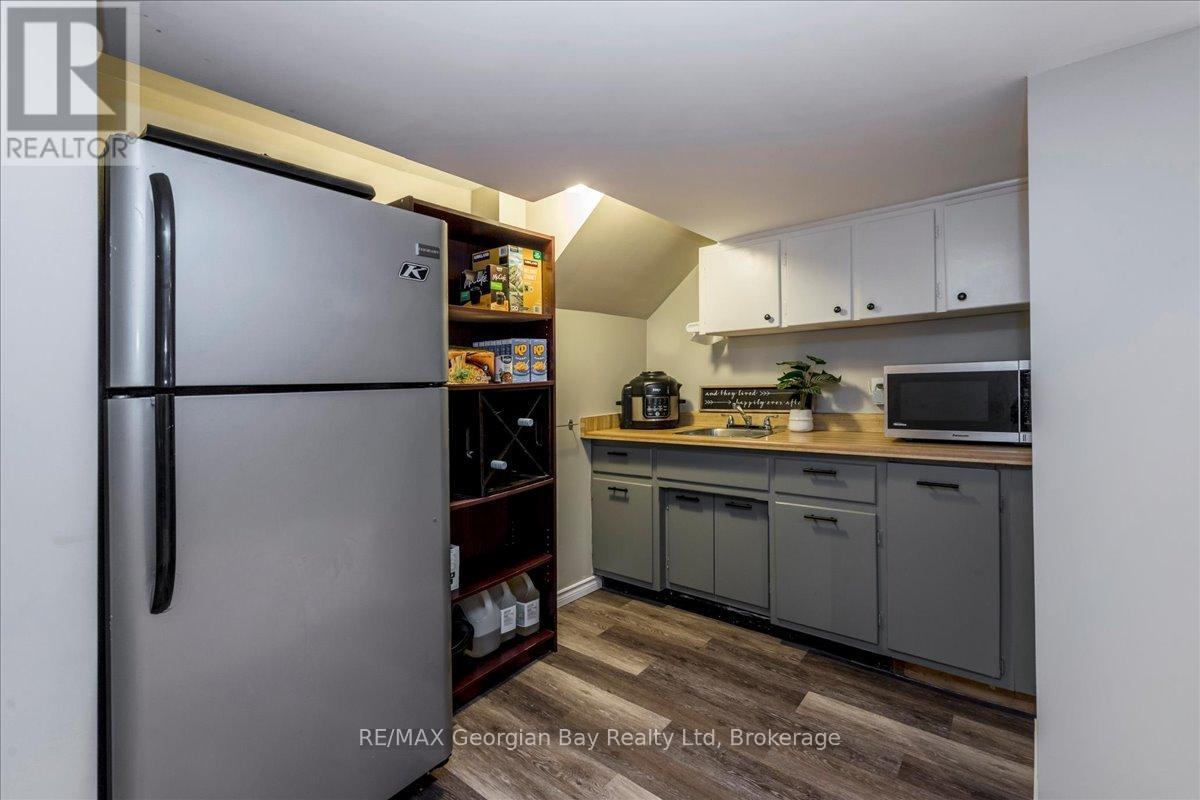 327 Scott Street, Midland, Ontario  L4R 2M9 - Photo 18 - S12465578