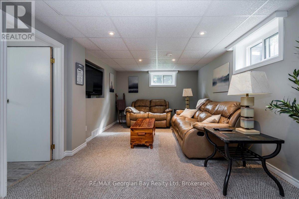 327 Scott Street, Midland, Ontario  L4R 2M9 - Photo 19 - S12465578