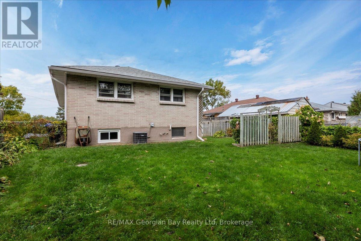 327 Scott Street, Midland, Ontario  L4R 2M9 - Photo 29 - S12465578