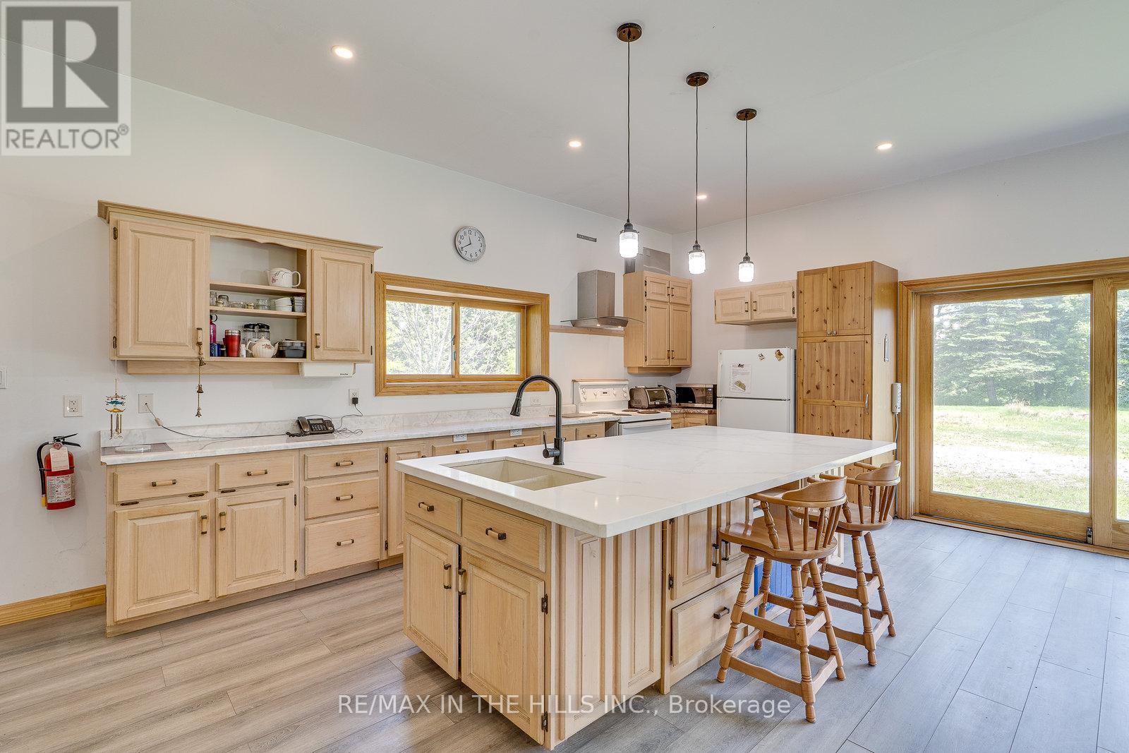 20643 Kennedy Road, Caledon, Ontario  L7K 1Z3 - Photo 6 - W12216770