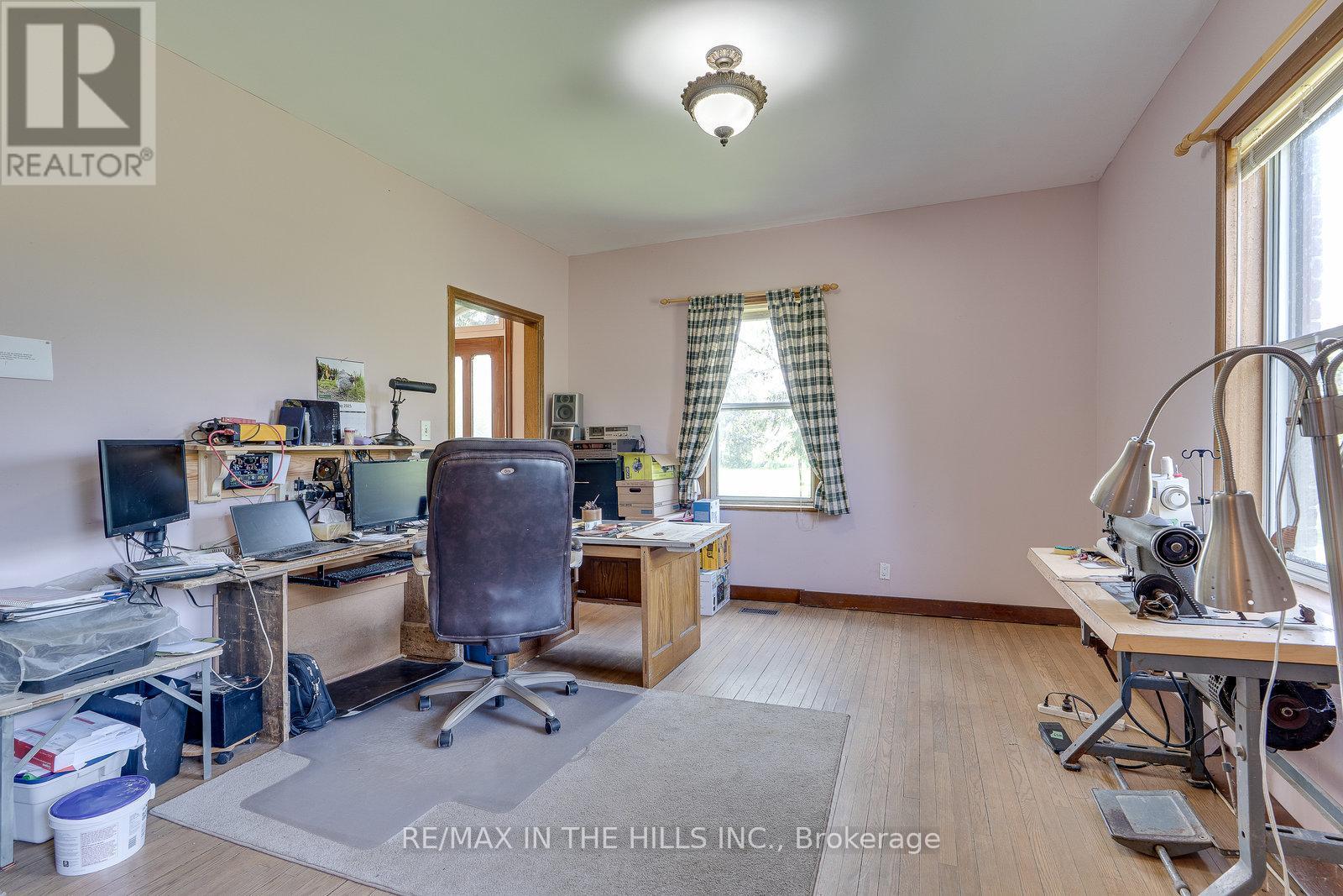 20643 Kennedy Road, Caledon, Ontario  L7K 1Z3 - Photo 12 - W12216770