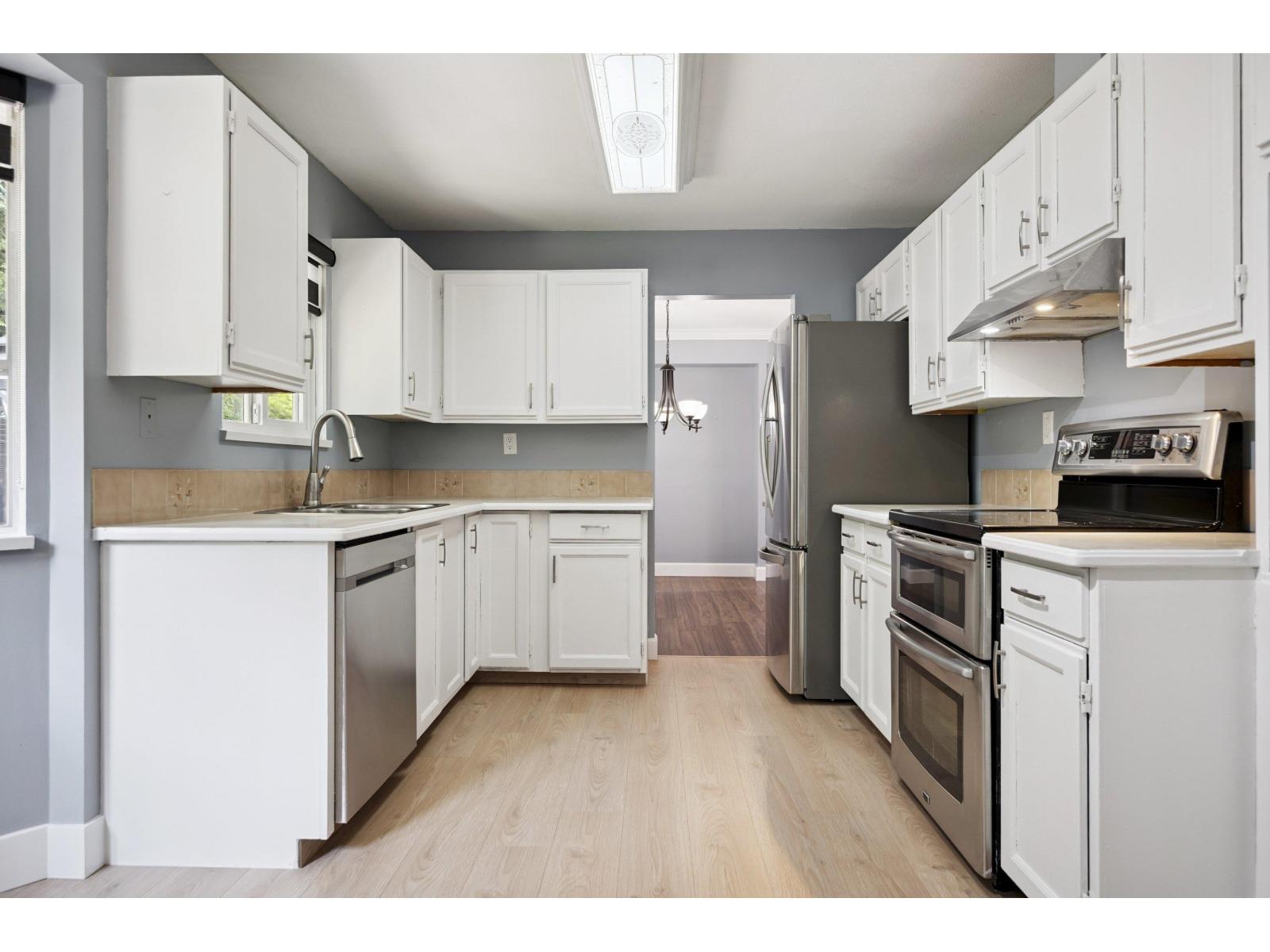2311 Harper Drive, Abbotsford, British Columbia  V3G 2B2 - Photo 3 - R3058525