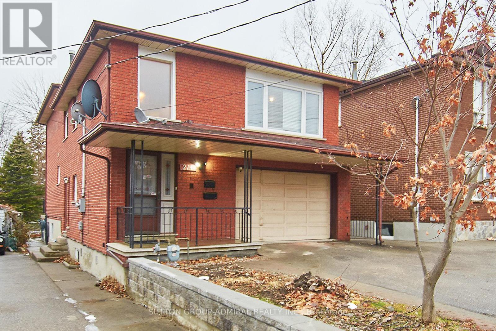 UPPER - 214 PARK LAWN ROAD, Toronto, Ontario