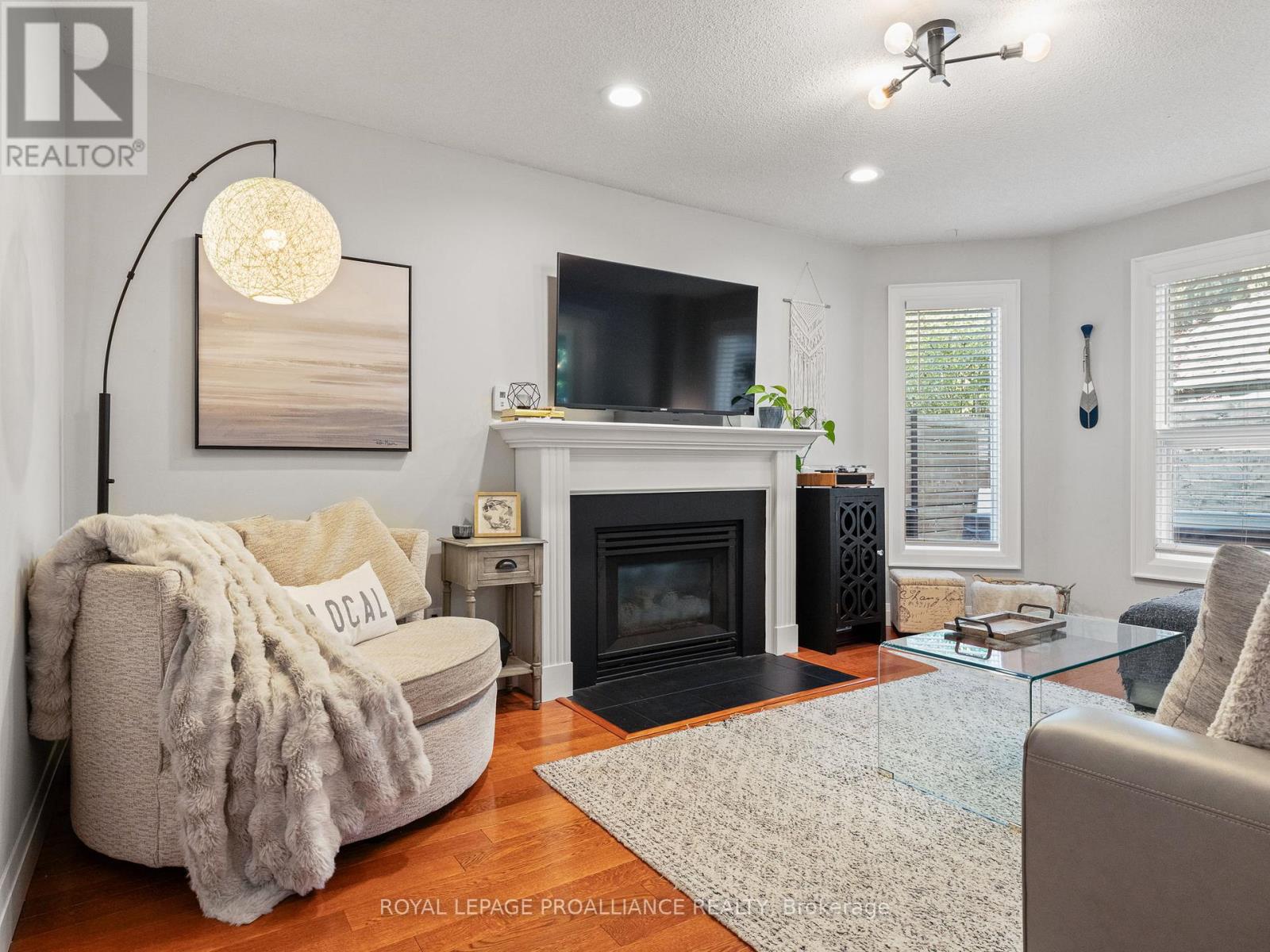 1024 Frei Street, Cobourg, Ontario  K9A 5L4 - Photo 9 - X12465484