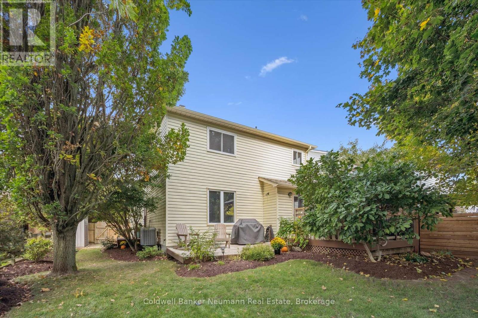 638 Holman Crescent, Centre Wellington, Ontario  N1M 3M1 - Photo 33 - X12465542