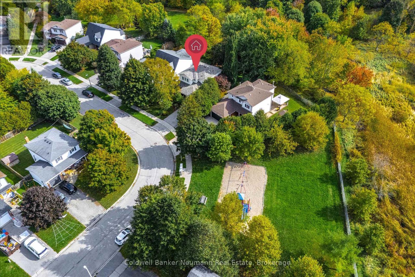 638 Holman Crescent, Centre Wellington, Ontario  N1M 3M1 - Photo 7 - X12465542