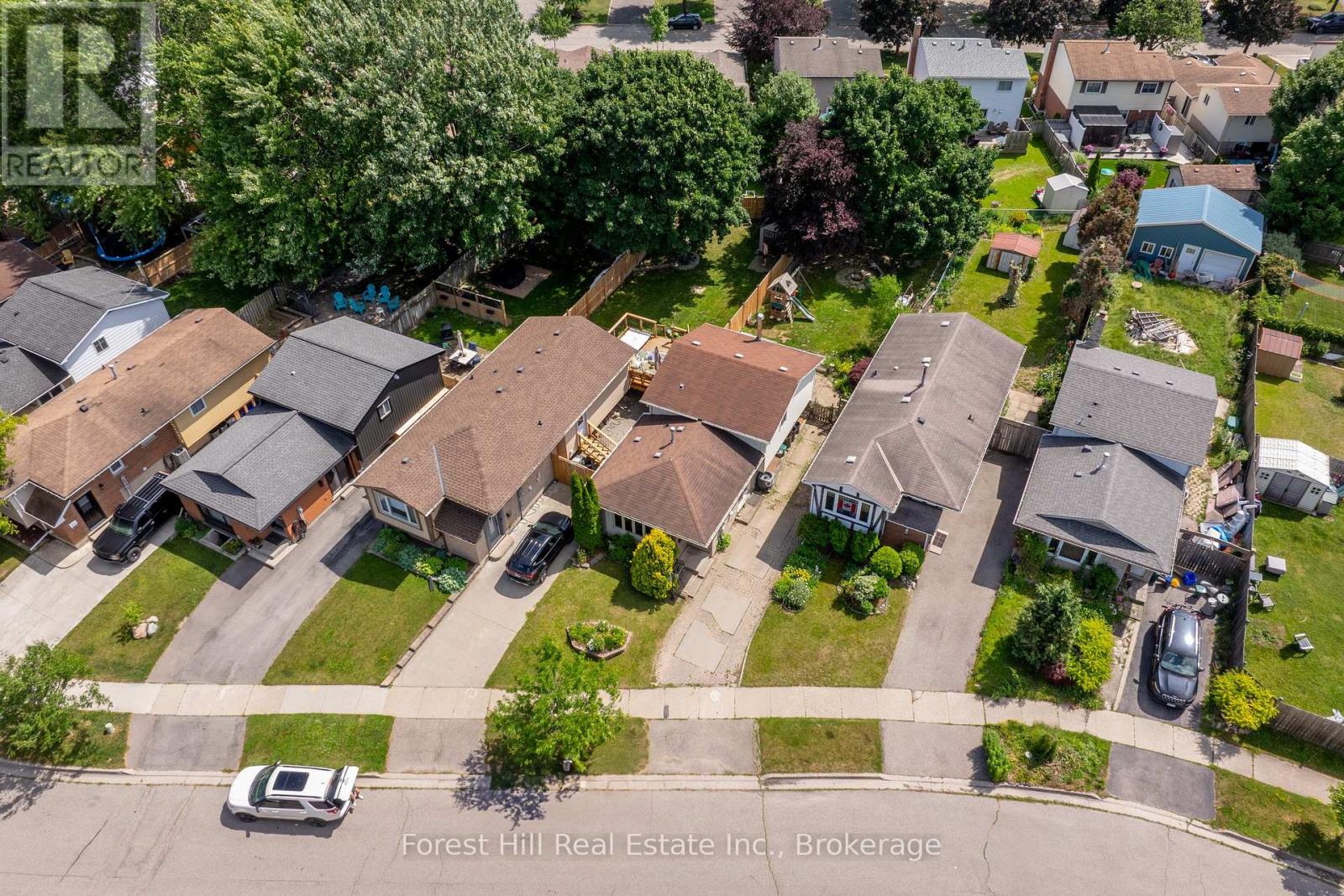 15 HOMESTEAD PLACE, Kitchener, Ontario