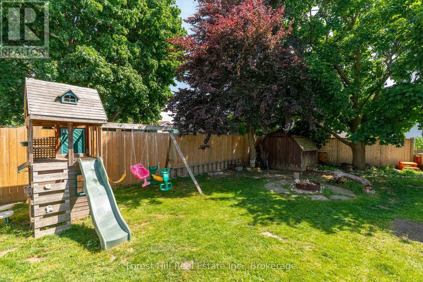 15 Homestead Place, Kitchener, Ontario  N2N 1Z1 - Photo 28 - X12465587