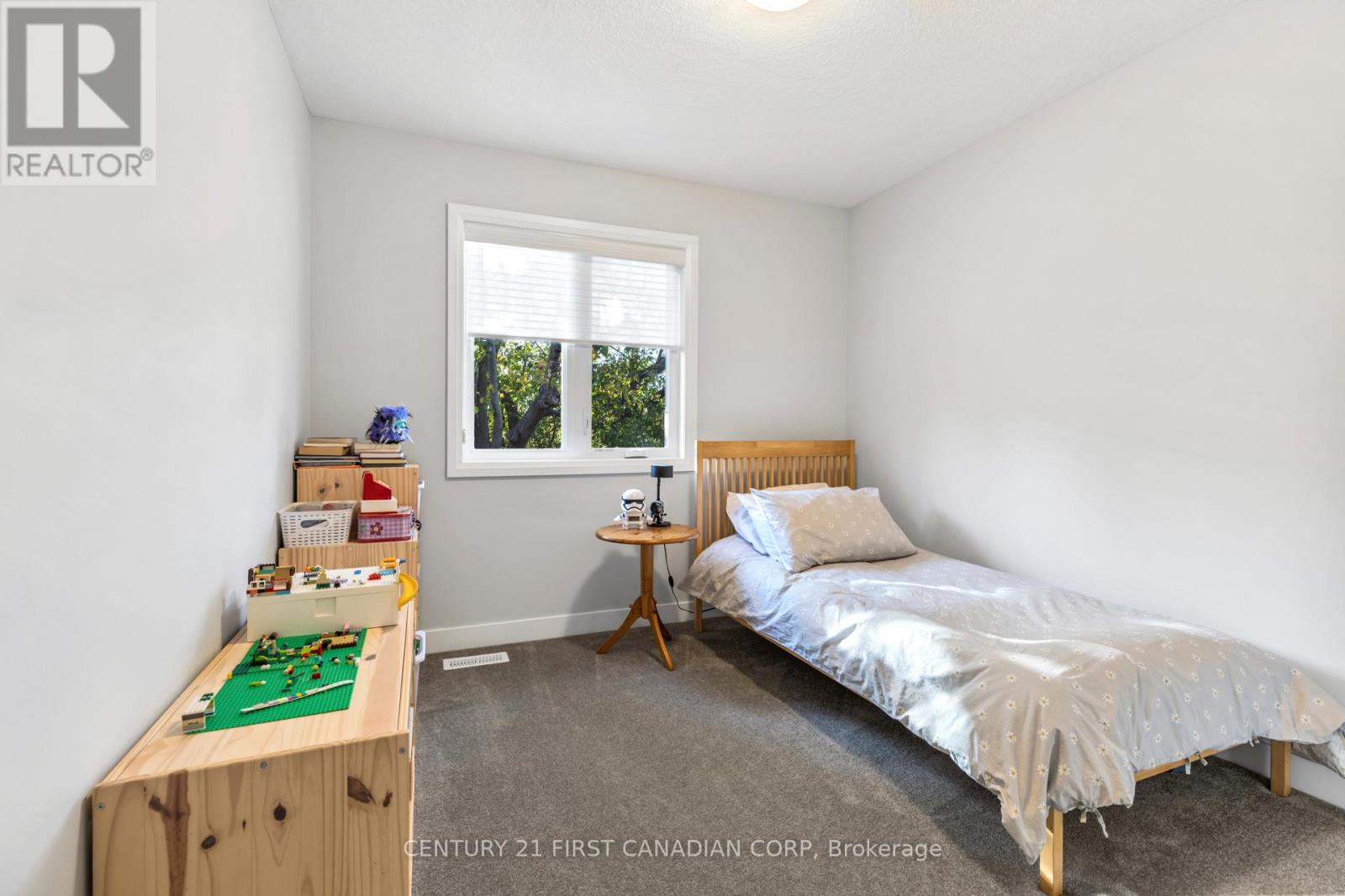 5 - 1110 Meadowlark Ridge, London South (South U), Ontario  N6M 0H4 - Photo 18 - X12465489