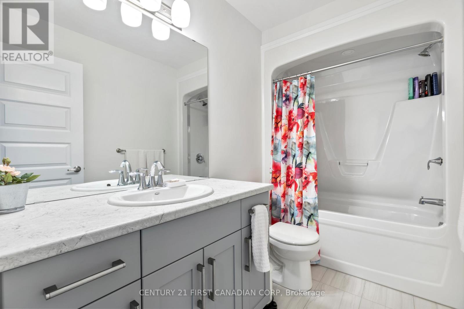 5 - 1110 Meadowlark Ridge, London South (South U), Ontario  N6M 0H4 - Photo 19 - X12465489