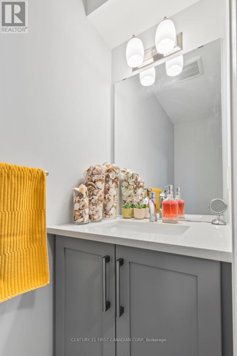 5 - 1110 Meadowlark Ridge, London South, Ontario  N6M 0H4 - Photo 6 - X12465489
