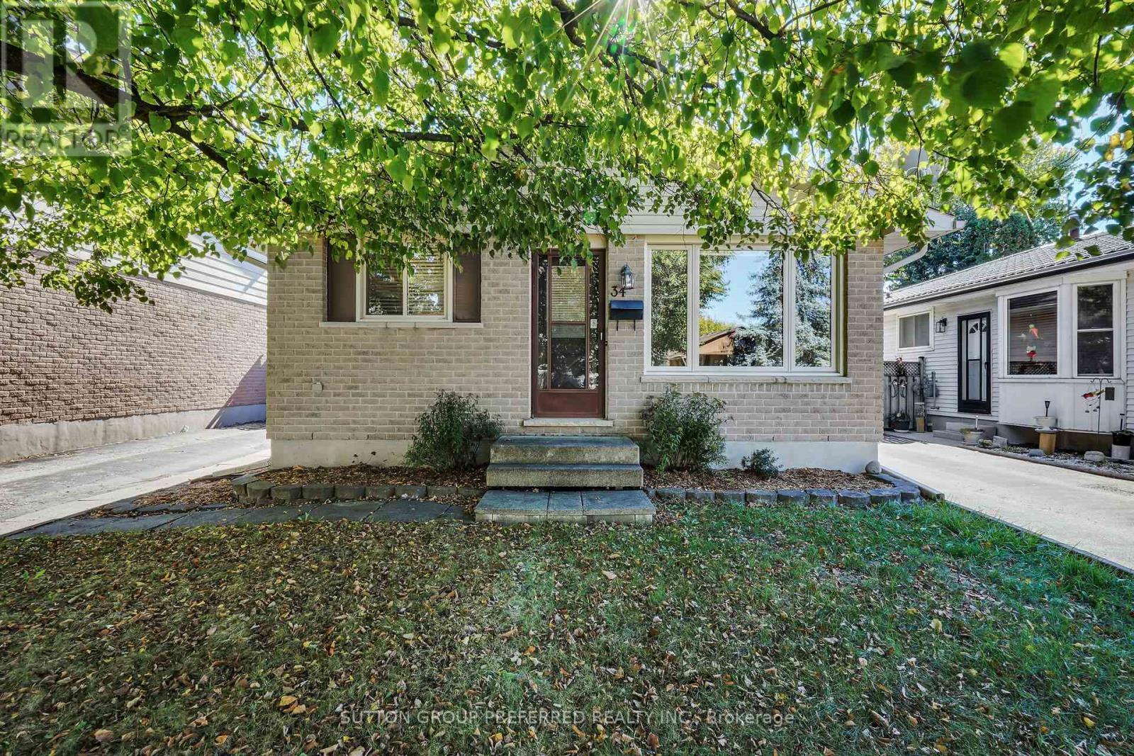 34 HEARTHSIDE PLACE, London East, Ontario