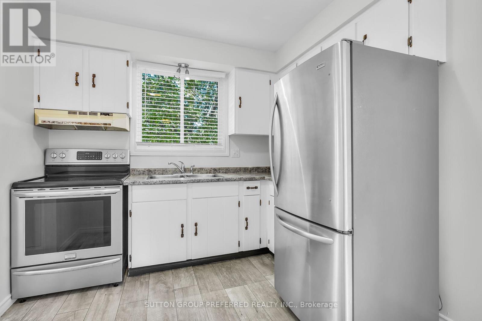 34 Hearthside Place, London East, Ontario  N5V 3N1 - Photo 14 - X12465583