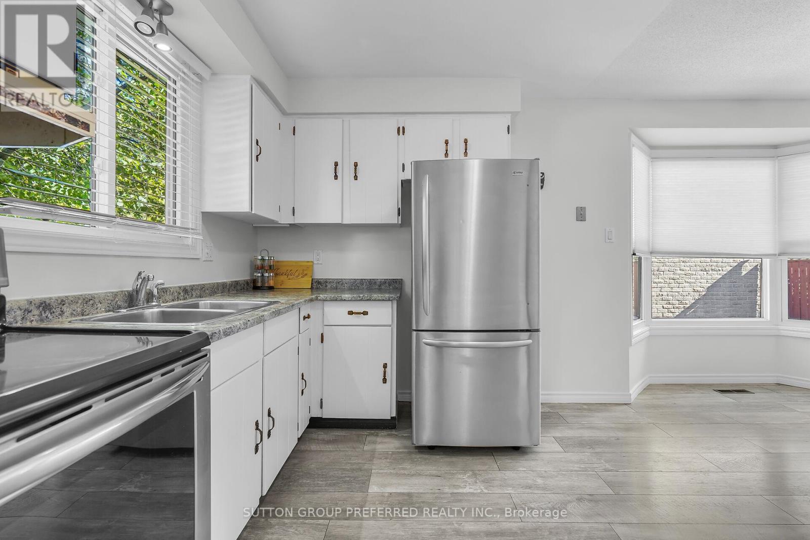 34 Hearthside Place, London East, Ontario  N5V 3N1 - Photo 16 - X12465583