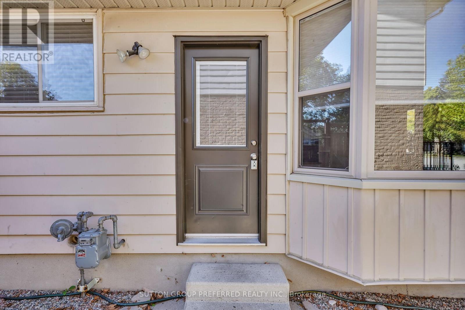 34 Hearthside Place, London East, Ontario  N5V 3N1 - Photo 30 - X12465583