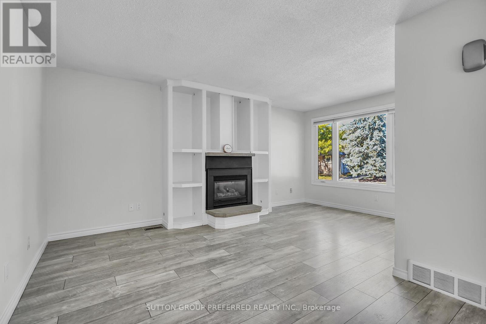 34 Hearthside Place, London East, Ontario  N5V 3N1 - Photo 9 - X12465583