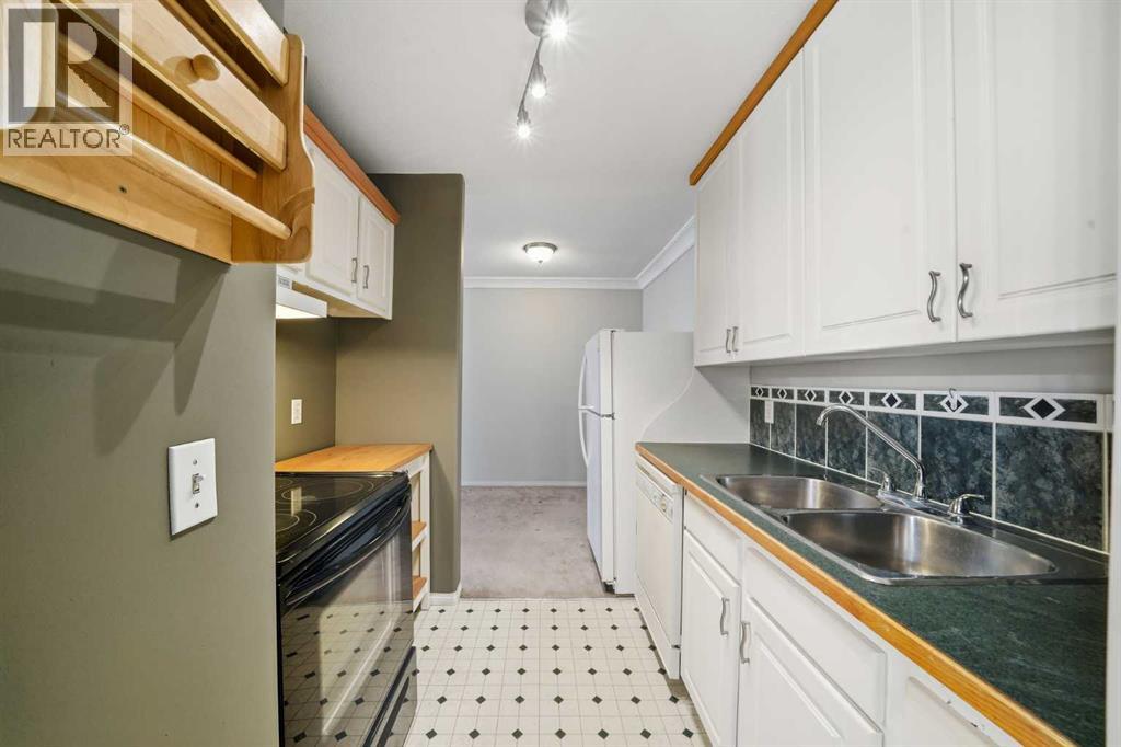 102, 5519 Kerry Wood Drive, Red Deer, Alberta  T4N 4X3 - Photo 4 - A2264585