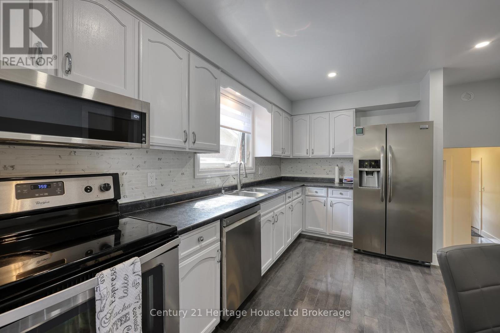 275 Cartier Drive N, Woodstock, Ontario  N4S 7T9 - Photo 10 - X12465529