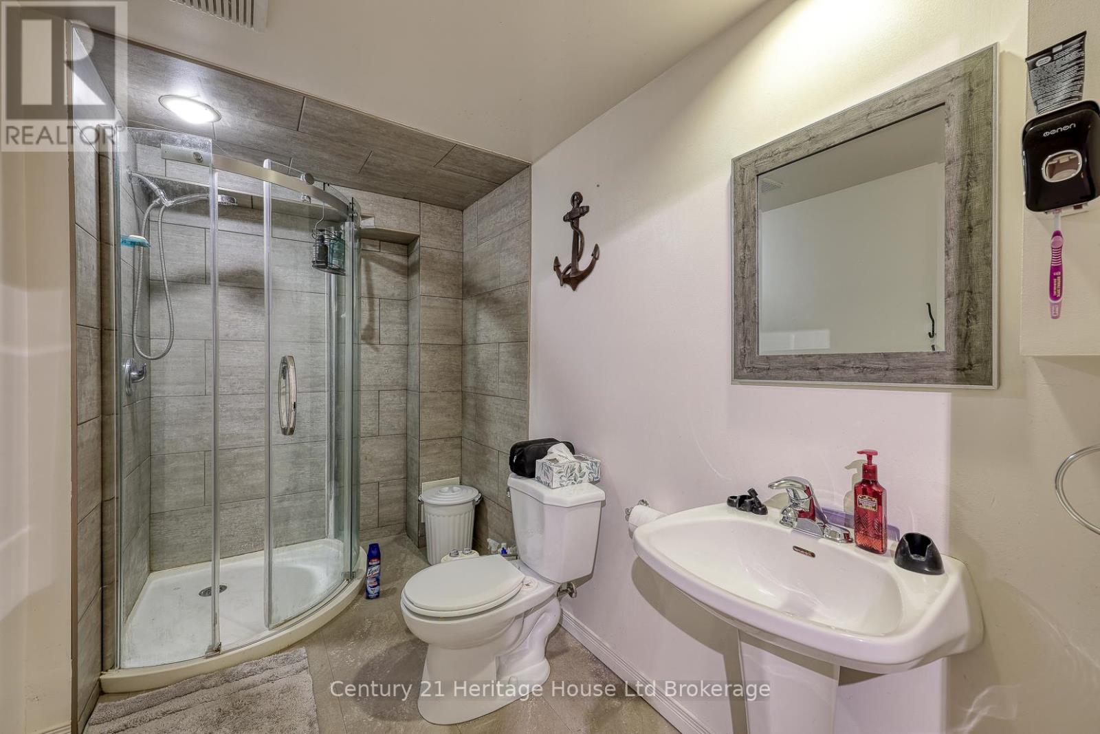 9 Edmunds Crescent, London South, Ontario  N5Z 4J1 - Photo 22 - X12465531