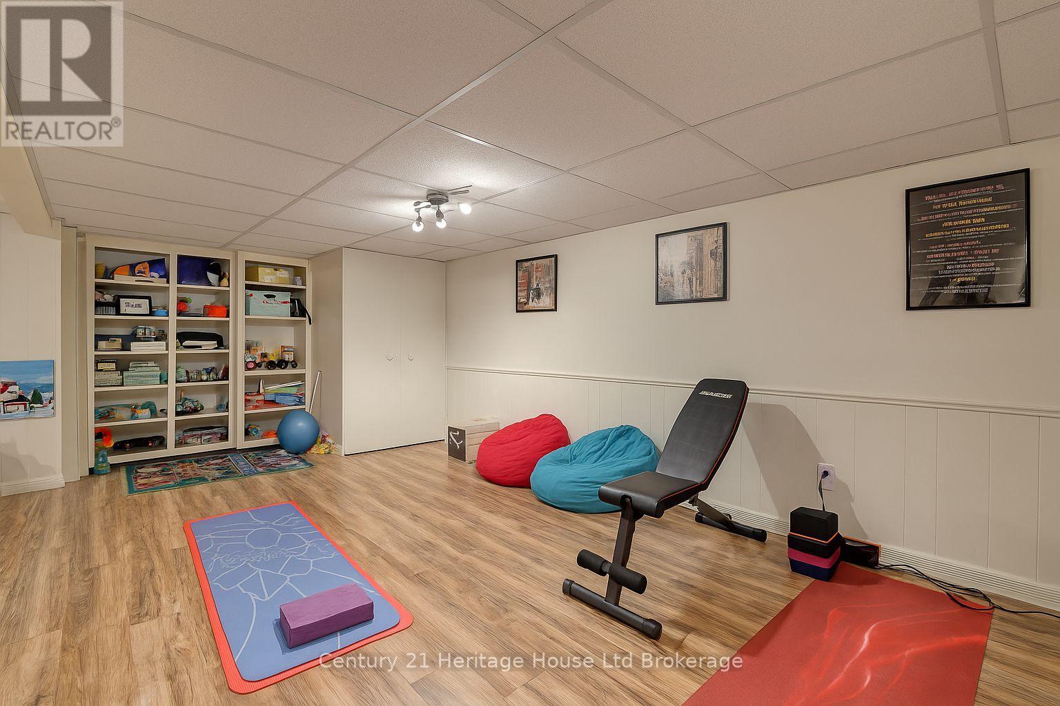9 Edmunds Crescent, London South, Ontario  N5Z 4J1 - Photo 25 - X12465531
