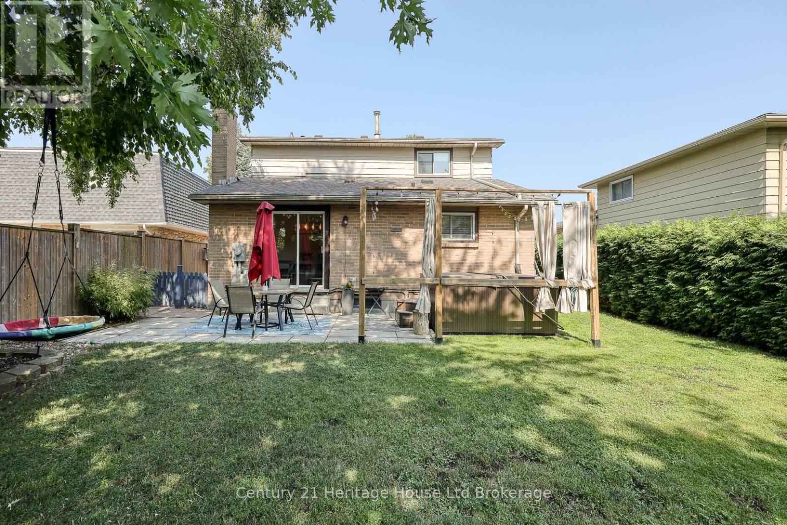 9 Edmunds Crescent, London South, Ontario  N5Z 4J1 - Photo 32 - X12465531