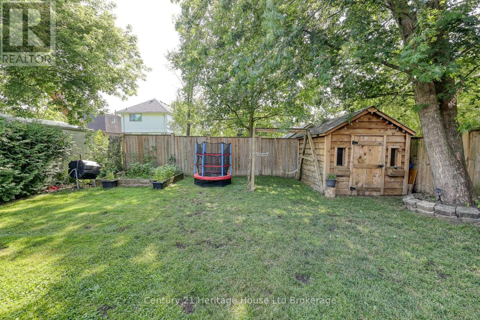 9 Edmunds Crescent, London South, Ontario  N5Z 4J1 - Photo 37 - X12465531