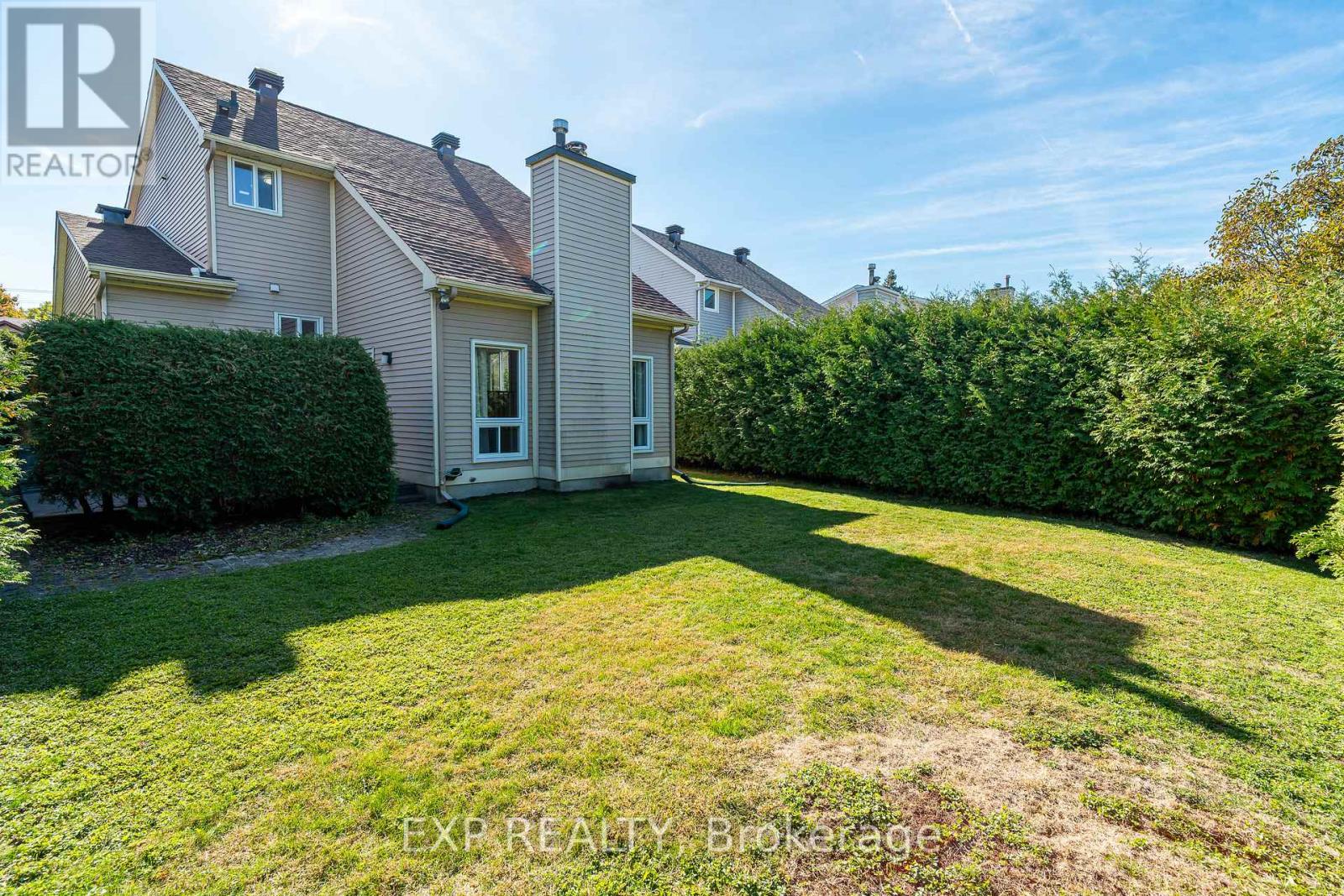 32 Maple View Crescent, Ottawa, Ontario  K2G 5J6 - Photo 42 - X12465357