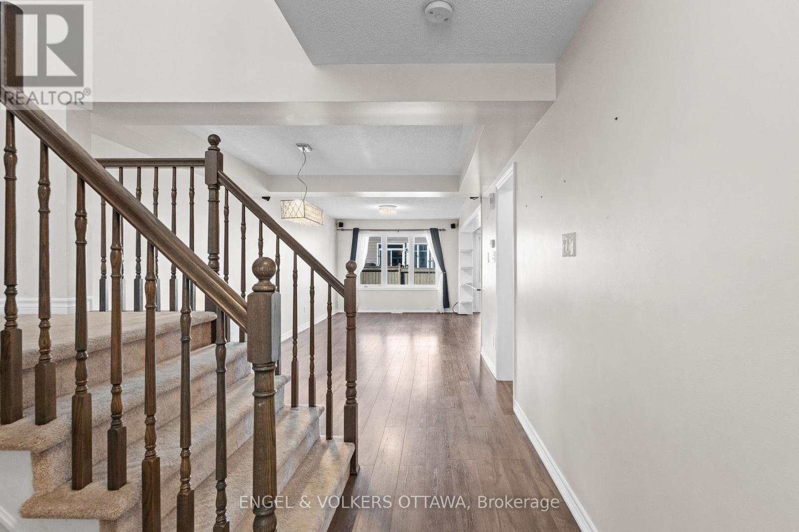 308 Song Sparrow Street, Ottawa, Ontario  K2J 5W5 - Photo 3 - X12465496