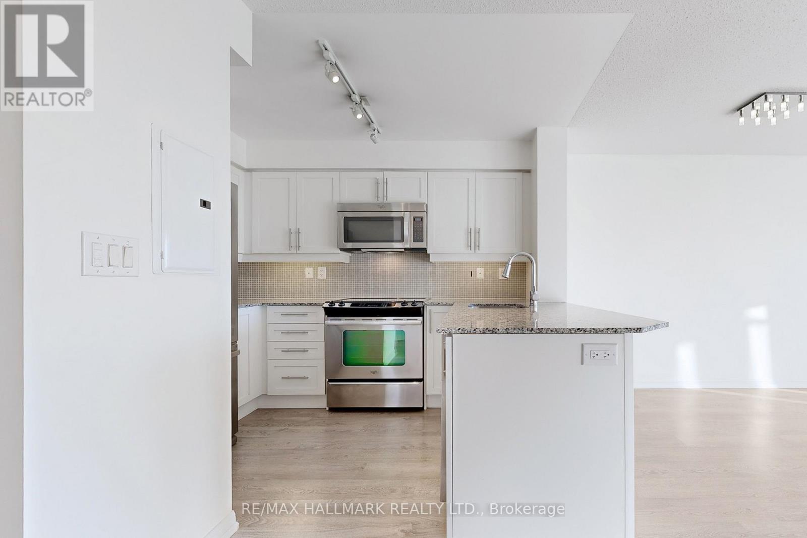 2112 - 125 Western Battery Road, Toronto, Ontario  M6K 3R8 - Photo 10 - C12465265