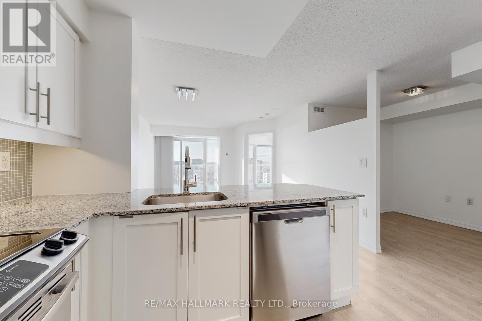 2112 - 125 Western Battery Road, Toronto, Ontario  M6K 3R8 - Photo 13 - C12465265