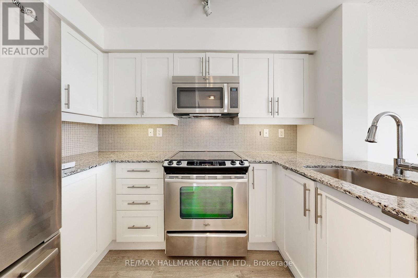 2112 - 125 Western Battery Road, Toronto, Ontario  M6K 3R8 - Photo 9 - C12465265