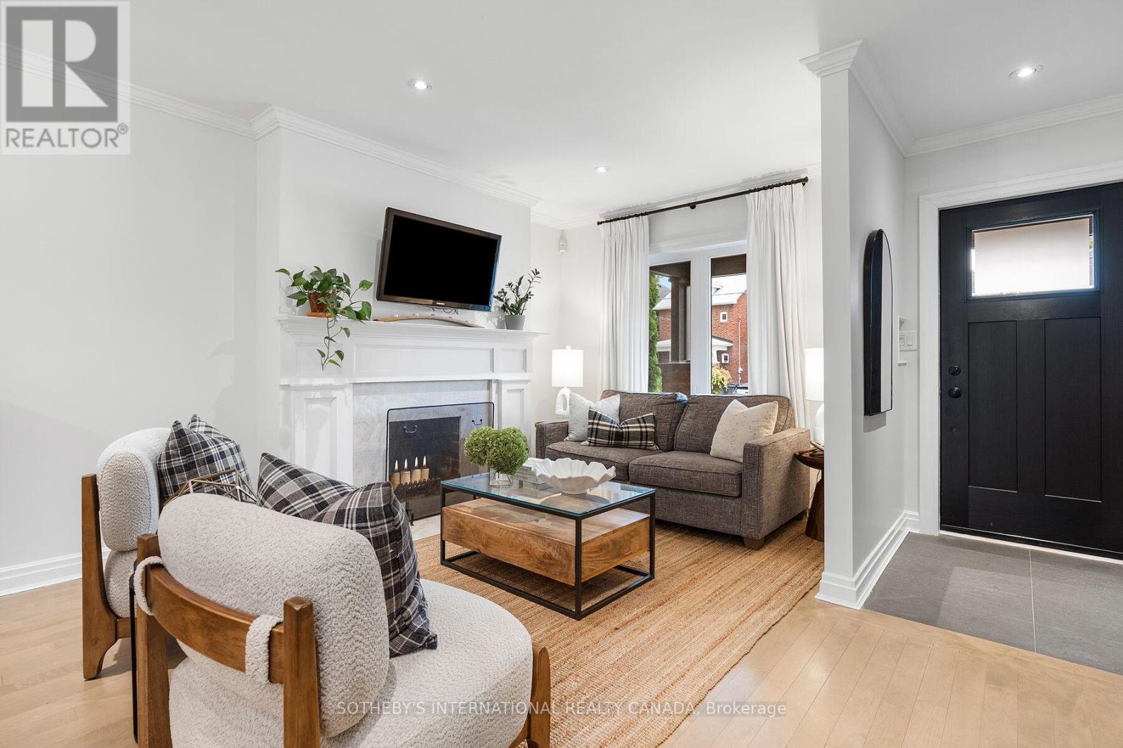 251 Bowood Avenue, Toronto, Ontario  M4N 1Y7 - Photo 13 - C12465296