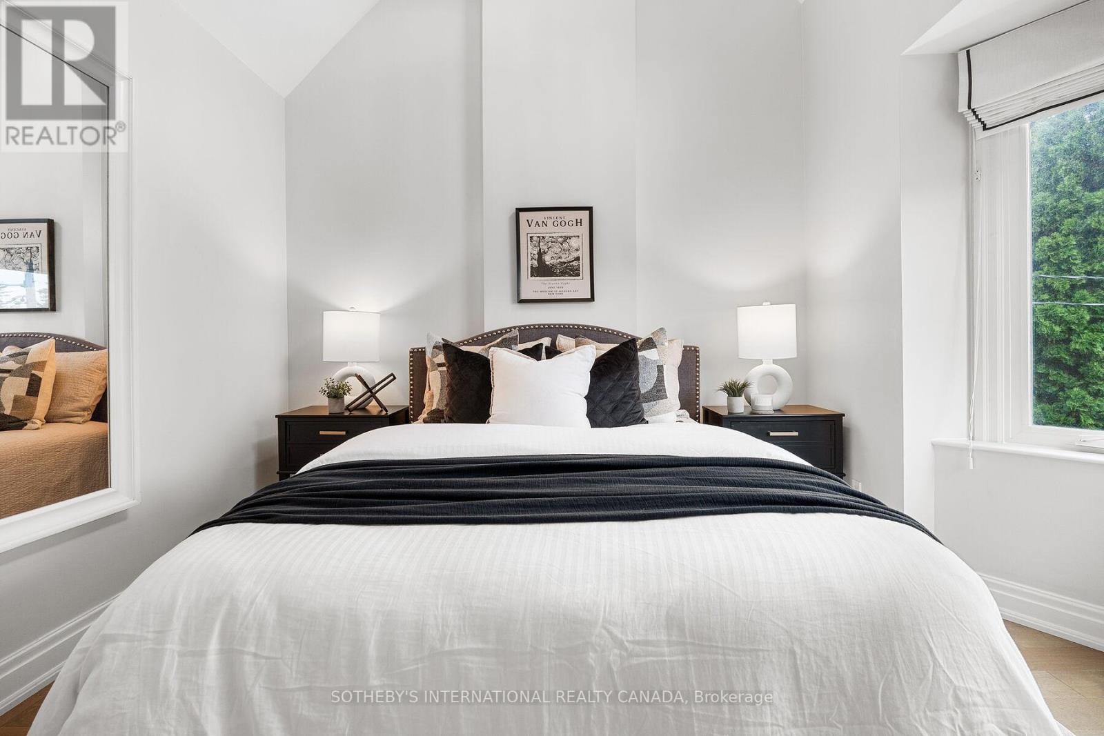 251 Bowood Avenue, Toronto, Ontario  M4N 1Y7 - Photo 23 - C12465296