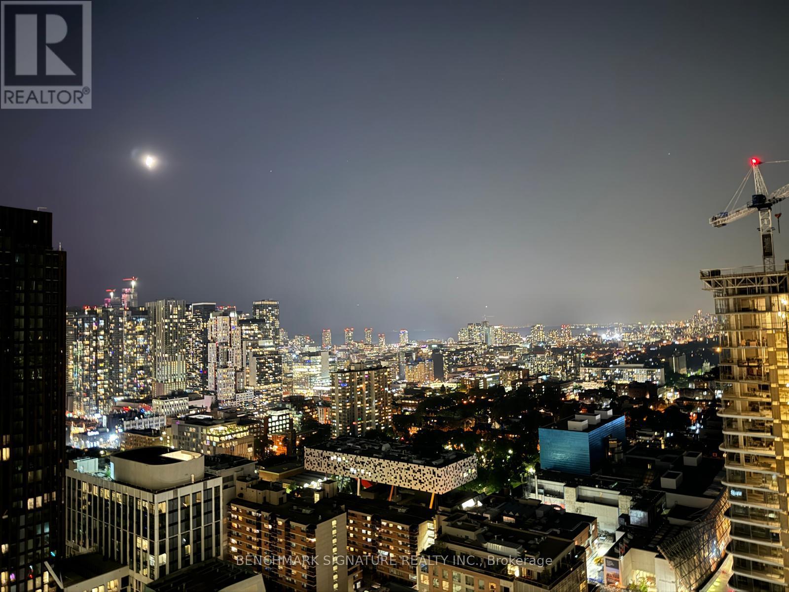 2315 - 488 UNIVERSITY AVENUE, Toronto, Ontario
