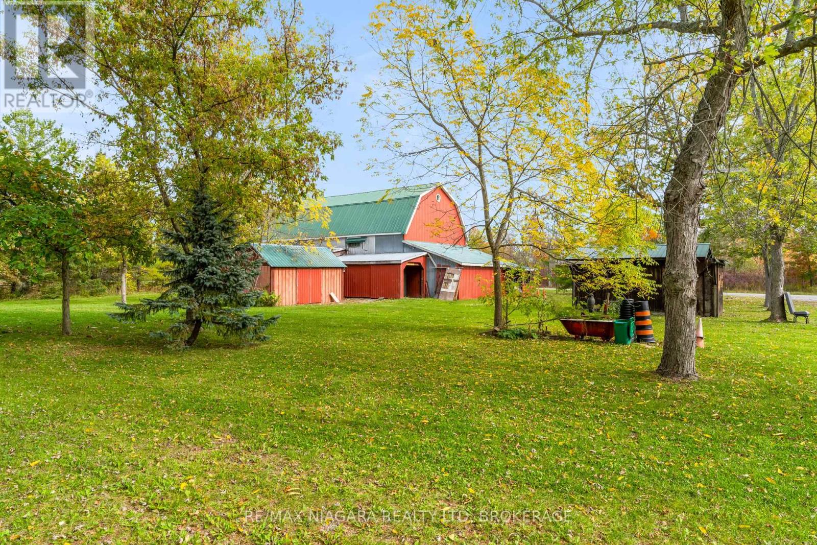 31 Matthews Road, Welland (Cooks Mills), Ontario  L3B 5N4 - Photo 11 - X12465539