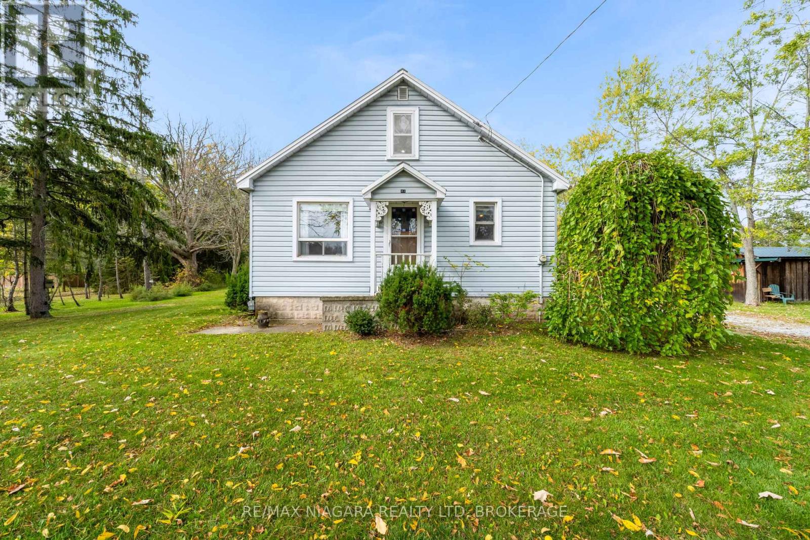 31 Matthews Road, Welland, Ontario  L3B 5N4 - Photo 3 - X12465539