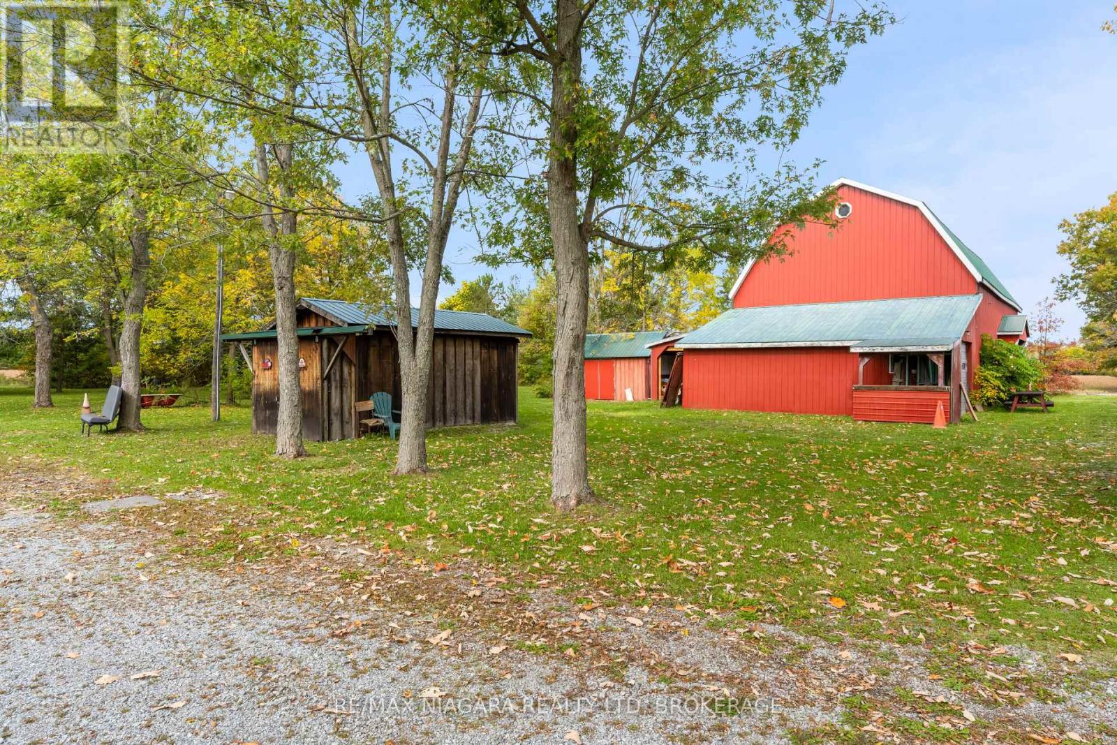 31 Matthews Road, Welland, Ontario  L3B 5N4 - Photo 7 - X12465539