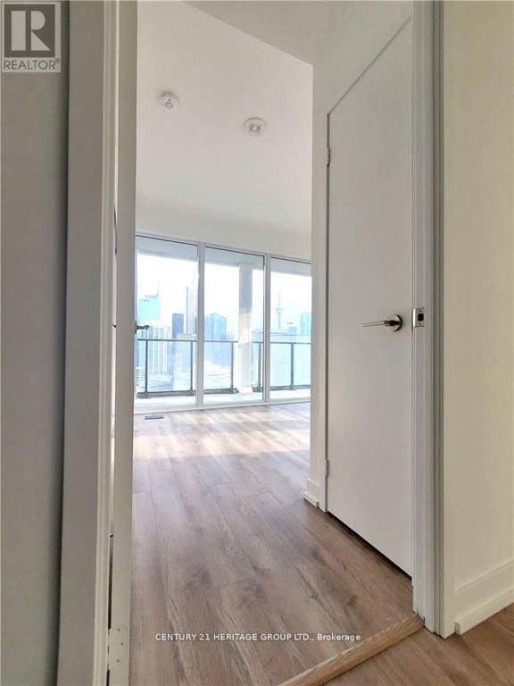 2210 - 20 Edward Street, Toronto, Ontario  M5G 0C5 - Photo 10 - C12465349