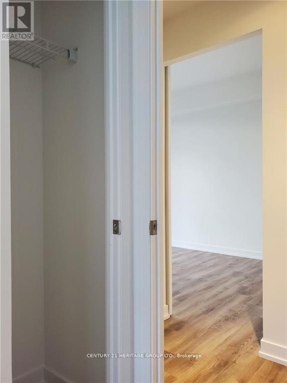 2210 - 20 Edward Street, Toronto, Ontario  M5G 0C5 - Photo 15 - C12465349