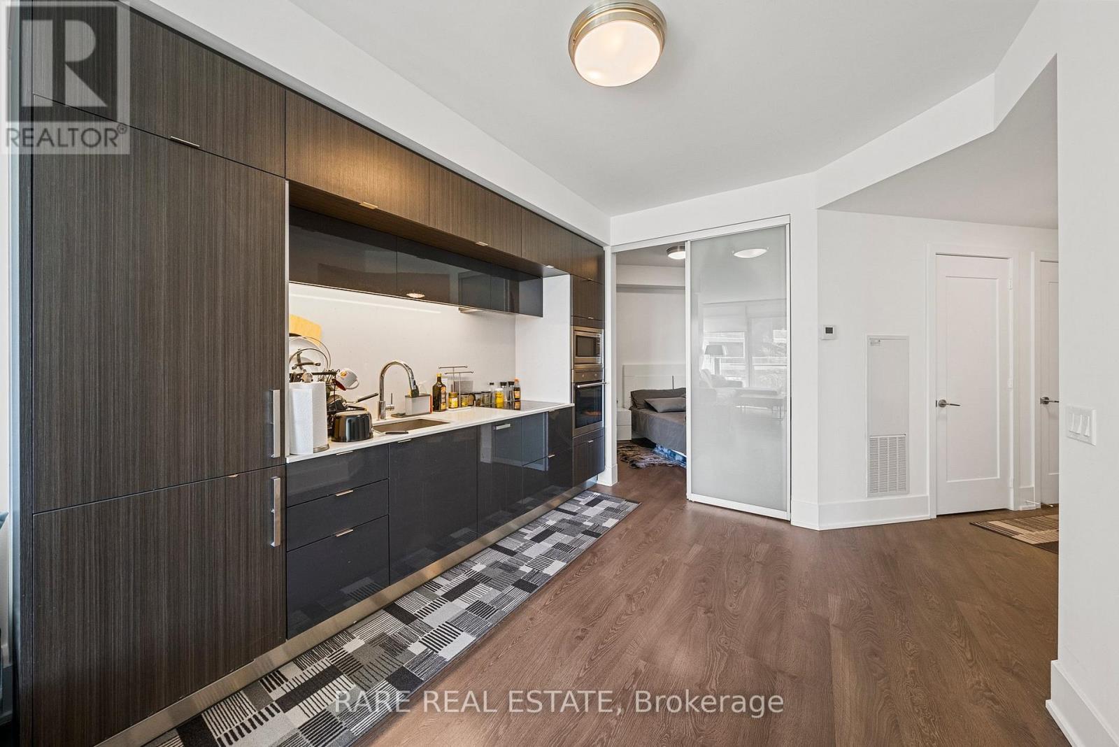 312 - 1 Edgewater Drive, Toronto, Ontario  M5A 0L1 - Photo 12 - C12465353