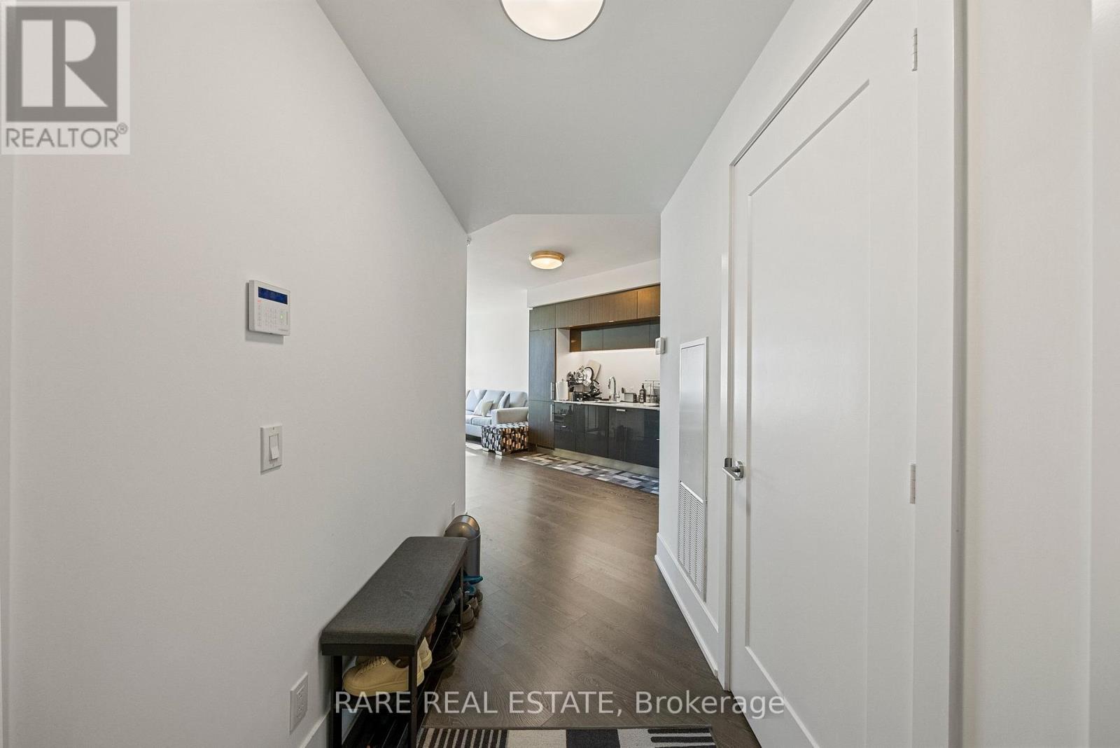 312 - 1 Edgewater Drive, Toronto, Ontario  M5A 0L1 - Photo 5 - C12465353